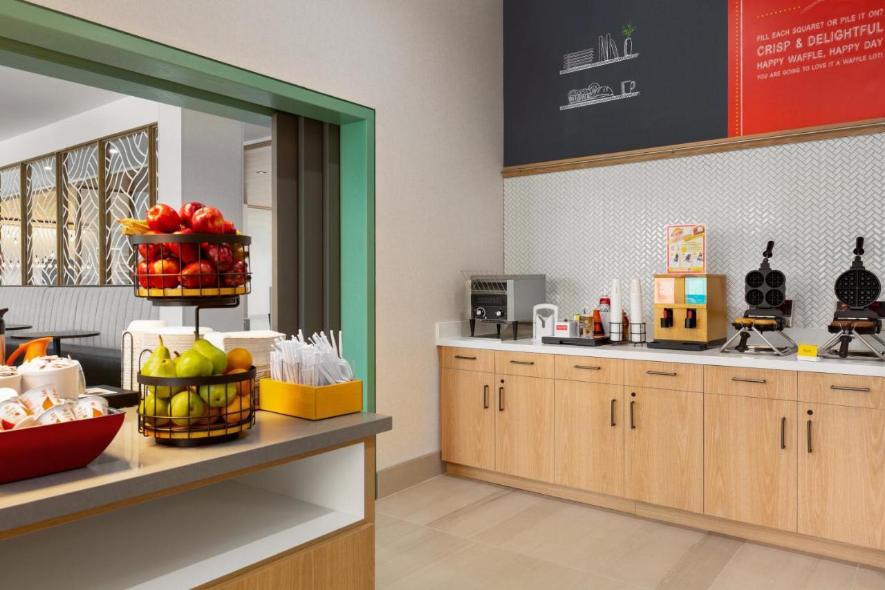 Hampton Inn & Suites San Mateo-San Francisco Airport Extérieur photo